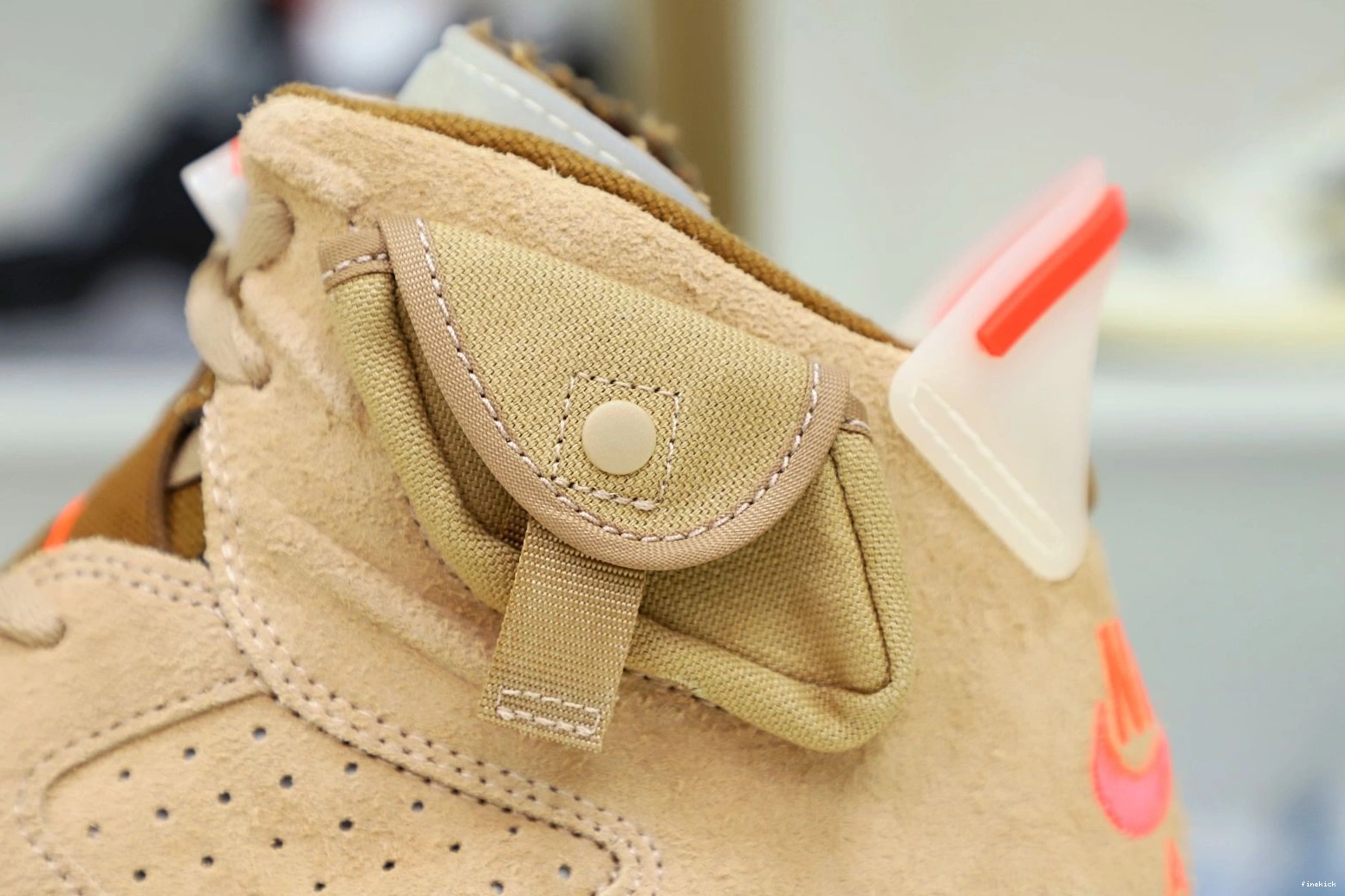 Air Retro SP Travis Jordan Khaki